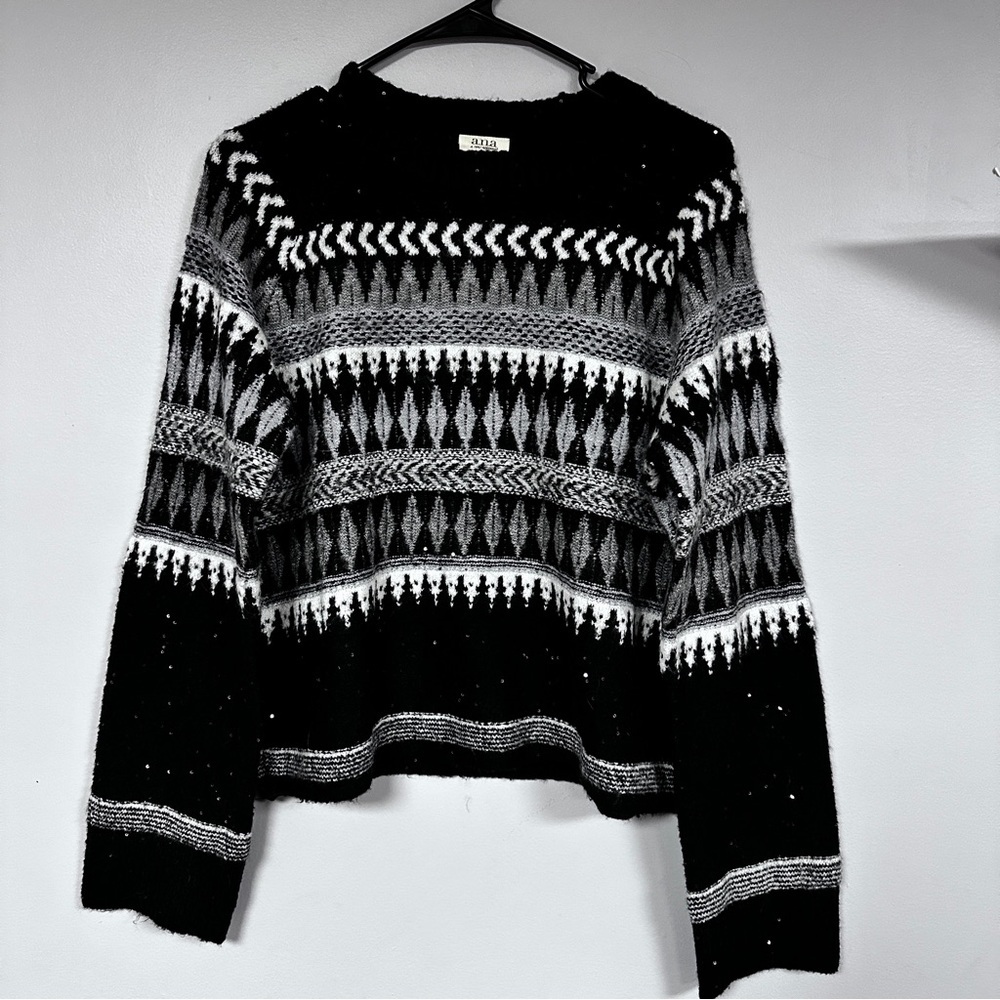 ANA A New Approach Soft Nordic Look Sweater Black /White / Gray, Tiny Sequins, M